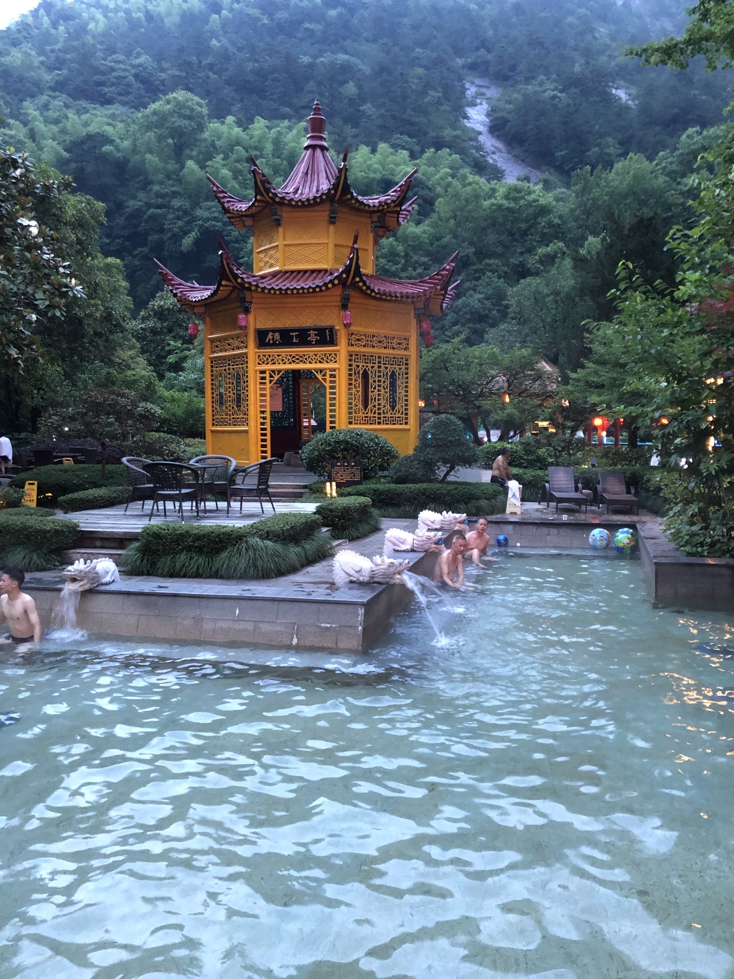 Huangshan Hot Springs (黄山温泉) — natural hot springs at the foot of the mountain, 1,200+ years old, with water at 42°C year-round, the starting point for most climbs.