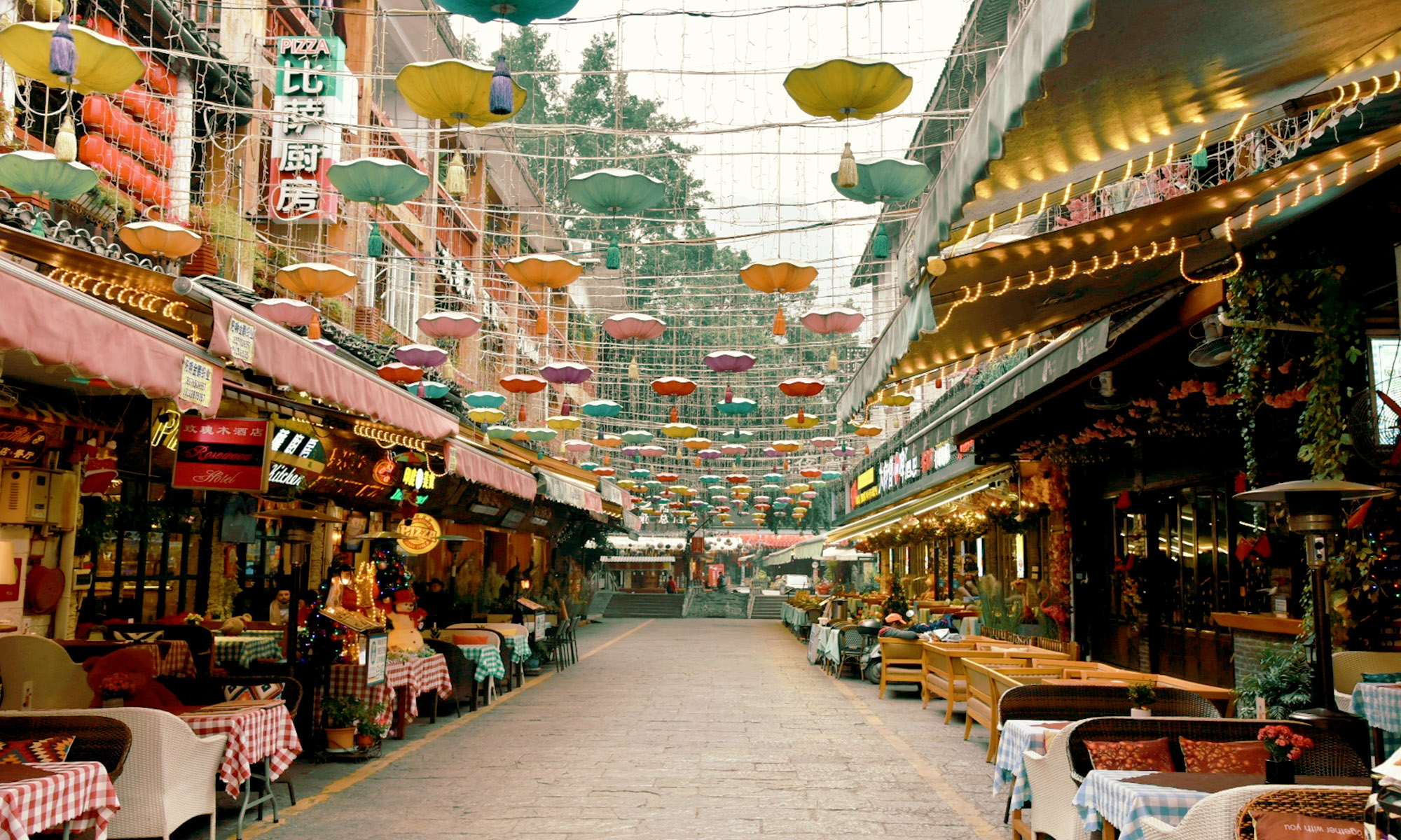 West Street (西街) — Yangshuo's 1,400-year-old pedestrian street with stone paving, lantern-strung shops, and the town's food-and-nightlife center.