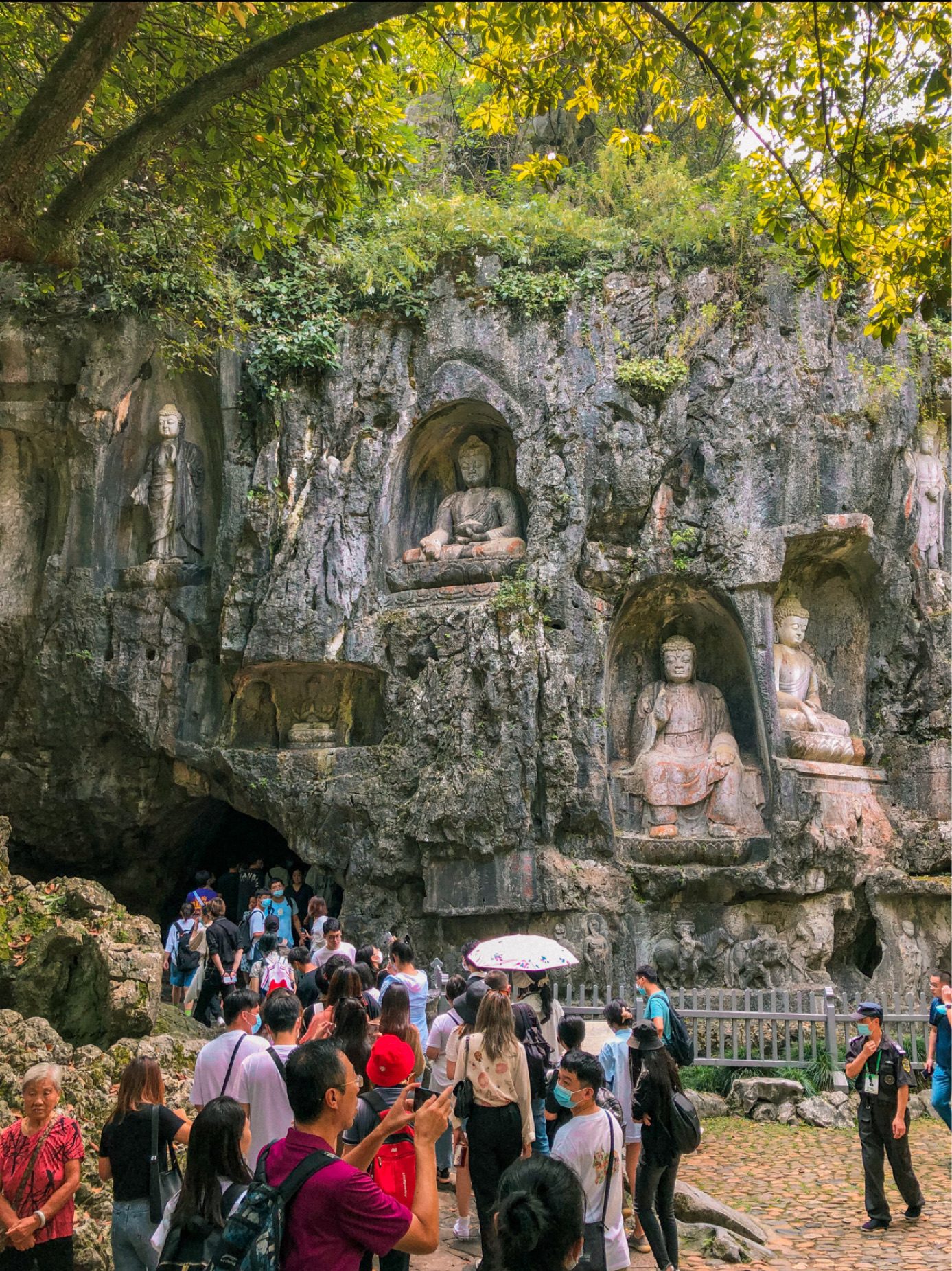 Mahavira Hall of Lingyin Temple with the giant camphor-wood Sakyamuni Buddha.