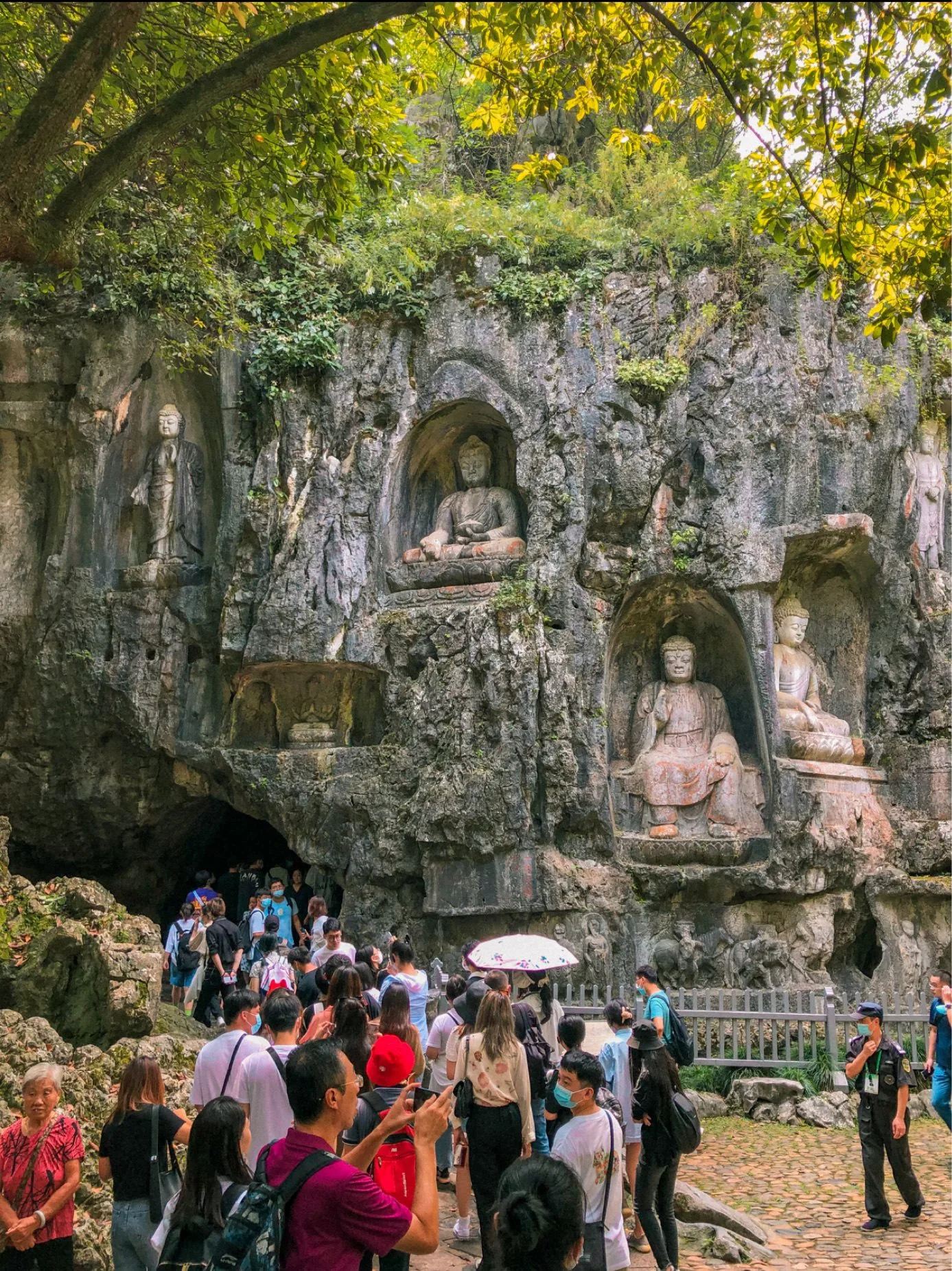 Mahavira Hall of Lingyin Temple with the giant camphor-wood Sakyamuni Buddha.
